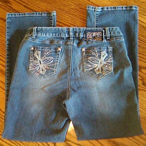 One Five One Embellished Slightly Flared Jeans - Picture 4 of 12